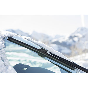 RNX Windshield Wipers accessory rain-x lifestyle2 Medium product medium RNX 28'' SIMPLIFIT  Beam blade