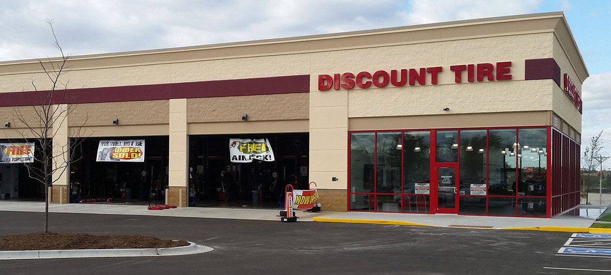Tire Shop in Cedar Rapids, IA 52404 Discount Tire Stores