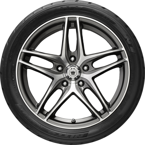 Nitto NT05 265 /35 R18 97W XL BSW | Discount Tire